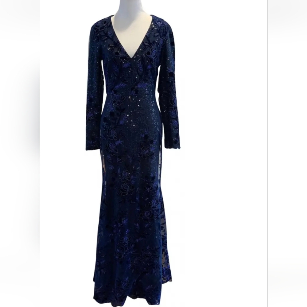 Tadashi Shoji Blue Long Sleeve V-Neck Gown Brand New With Tag